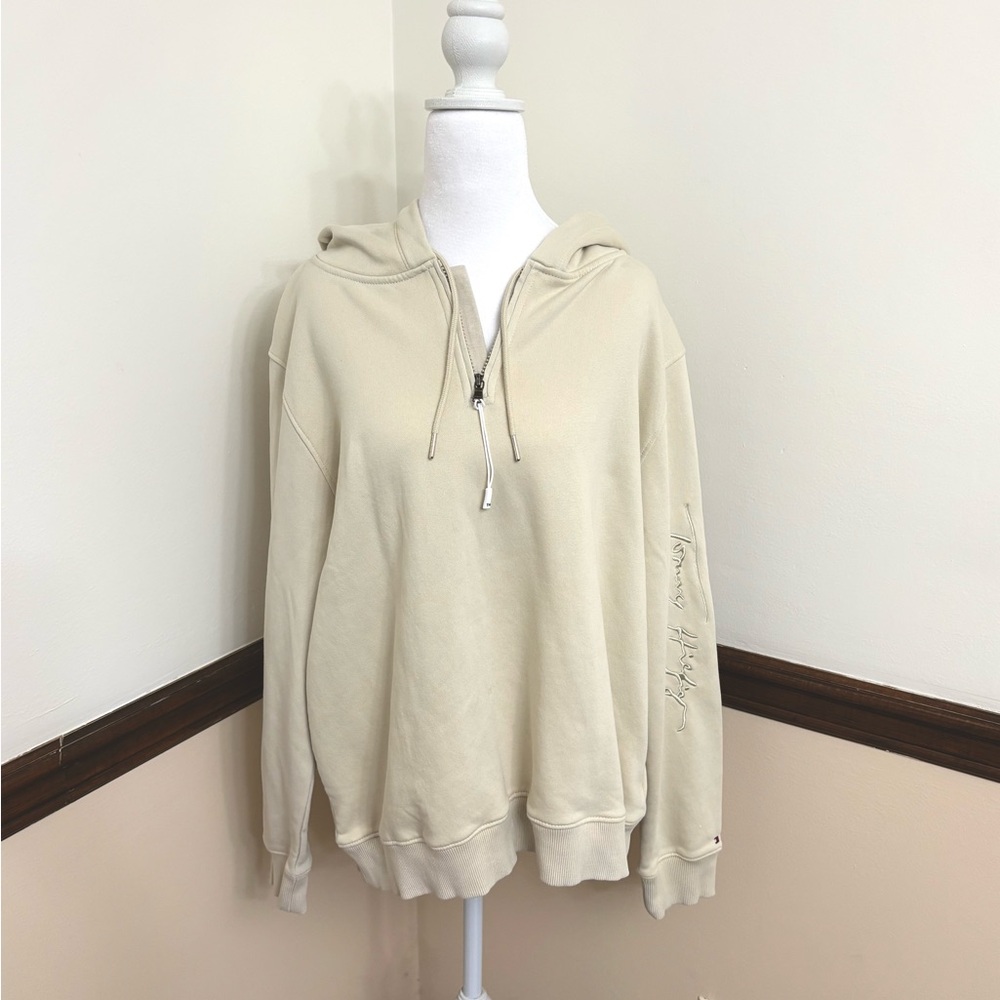 Tommy Hilfiger cream 1/2 zip hoodie